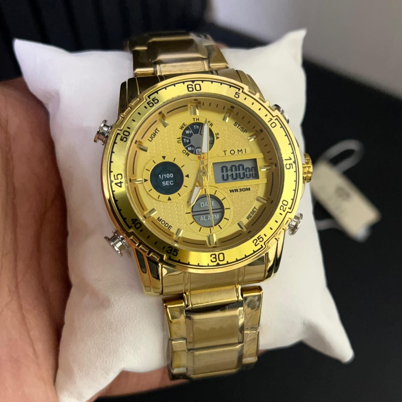 Tomi 1581 Golden Sports Watch